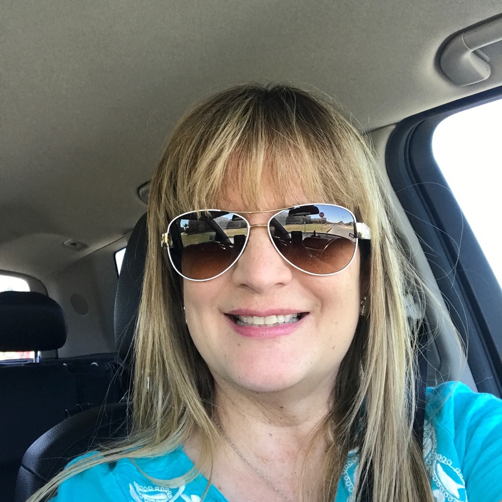 Meet your Posher, Cindy